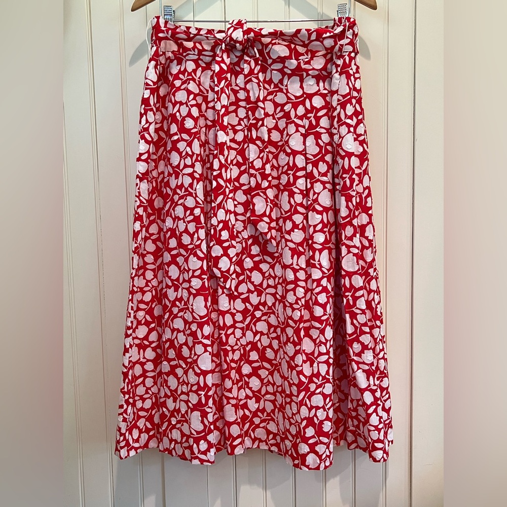Misses Size 16 MIDI length skirt, like new!